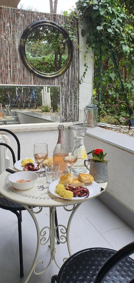 Domusauroom, Relax Nel Cuore Della Versilia - Pet Friendly Viareggio Exterior photo